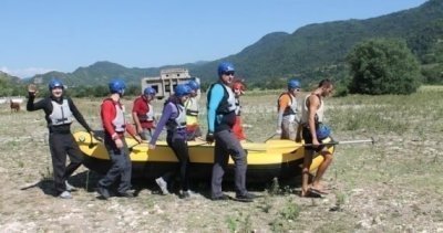 RAFTING IN KUTAISI — GROUP RAFTING TOUR