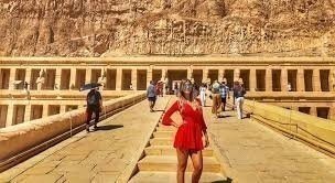 PRIVATE FULL DAY TO DISCOVER THE WEST BANK IN LUXOR