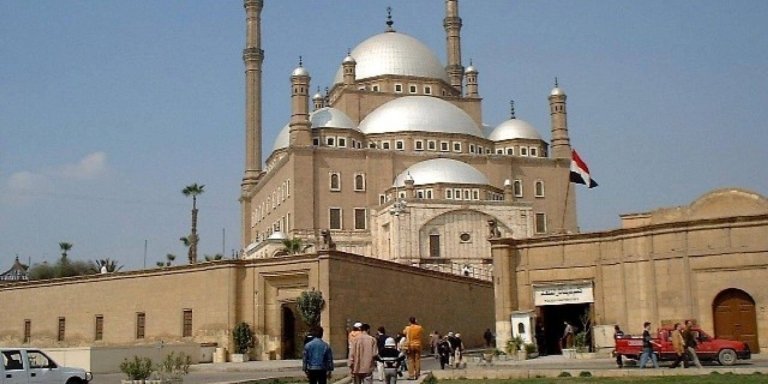 DAY TOUR TO ISLAMIC & CHRISTIAN CAIRO