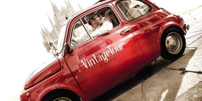 Slow Tour by Classic Fiat 500