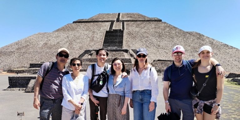 experiencia Teotihuacán y basílica con trasporte incluido