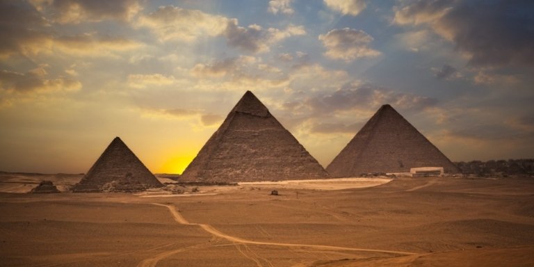 Pyramids of Giza, Memphis City and Saqqara Pyramid Private Day