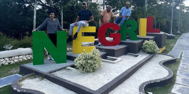 Airport transfer to Negril