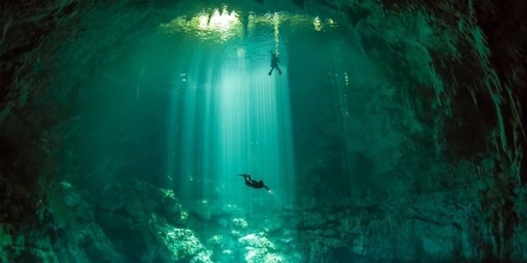 Deep dive in 2 cenotes in a half-day