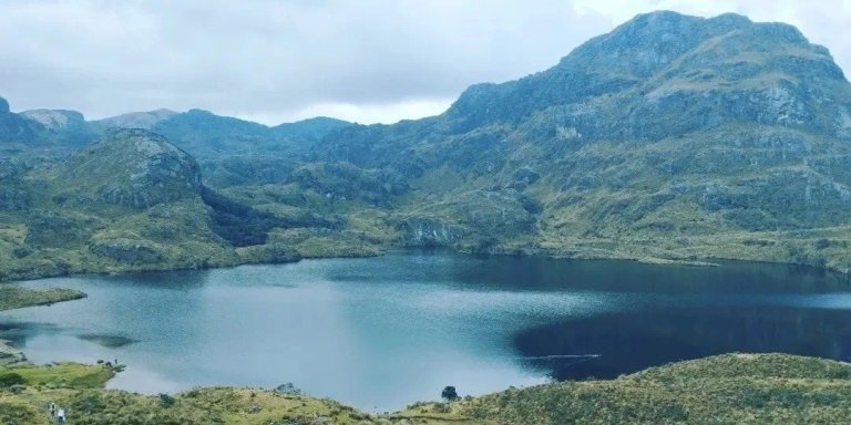 Private Day Tour in Cuenca and Cajas