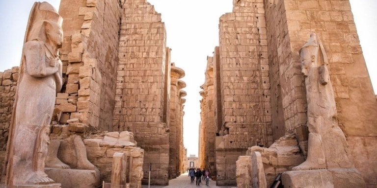 Discover the treasures of Luxor Visit East and West Nile Banks.