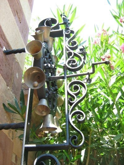 Chios : Private Walking Tour through the Red Stones of Kampos