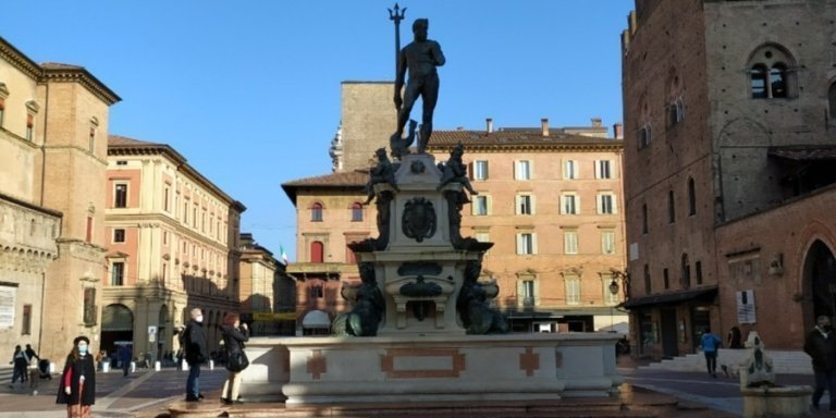 Bologna Private Walking tour for first time visitors