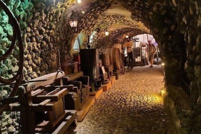 Santorini Wine Tasting Experience Tour