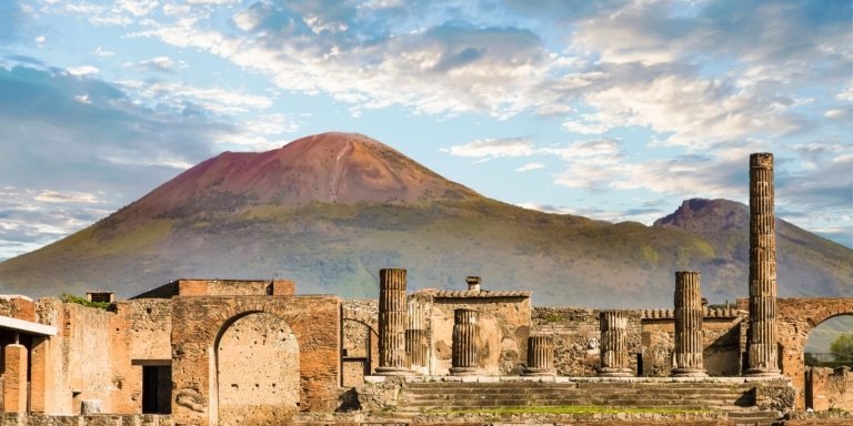 Pompeii and Mount Vesuvius Wine Tasting Private Tour from Naples