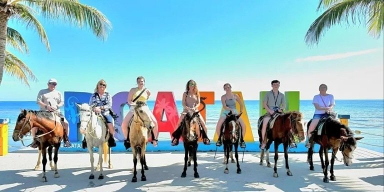 Horseback Riding & Sloths Combo Tour