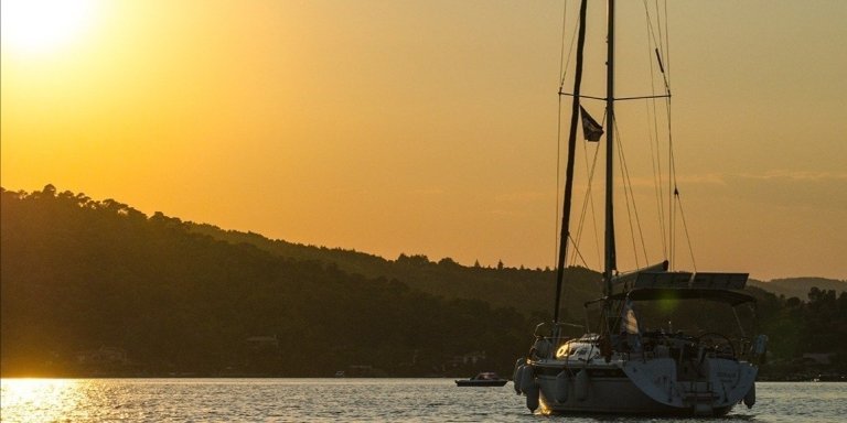 Porto Carras / Chalkidiki: Luxury Sunset Cruise - Elan 45