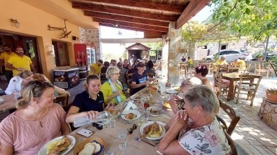 Private Jeep Tour - Zeus Cave visit  & Cretan villages