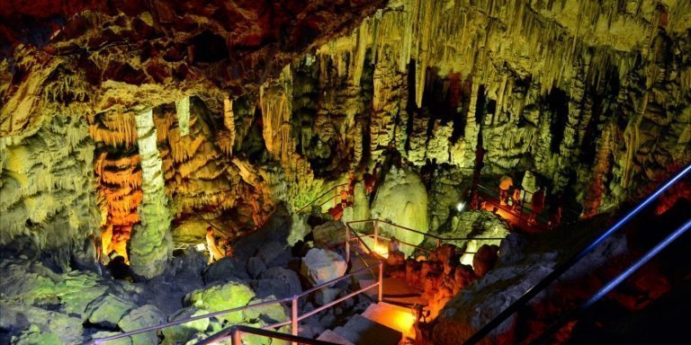 Private Jeep Tour - Zeus Cave visit  & Cretan villages