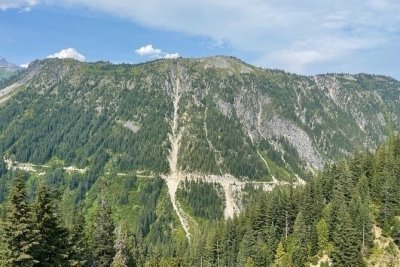 Full-Day Mt Rainier National Park Private Tour in SUV