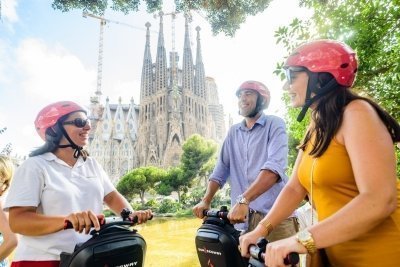 3h Barcelona Highlights Segway Tour