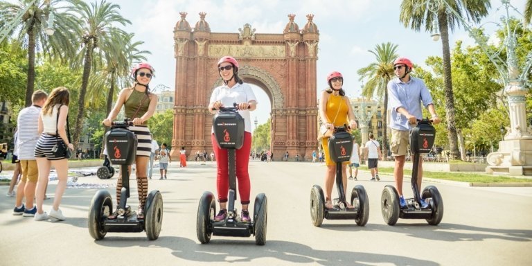 3h Barcelona Highlights Segway Tour
