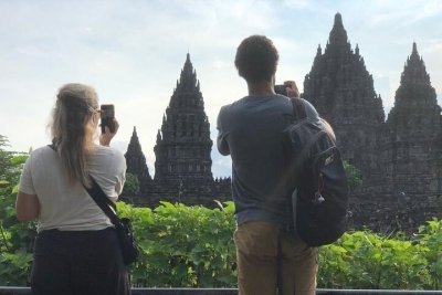 Borobudur (Full Climb Up Access) and Prambanan Temple Private Day Tour