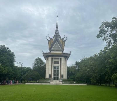 Private Half Day Trip to Killing Field & Genocidal Museum