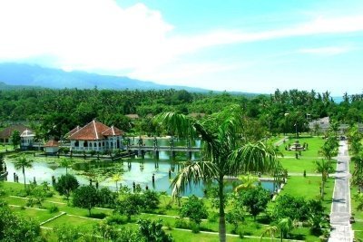 Private Full-Day Tour: Amazing The Gate of Heaven Bali Tour