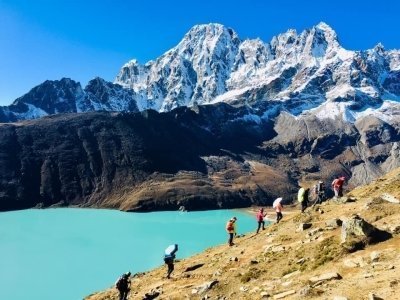 Gokyo Chola Pass EBC Trek