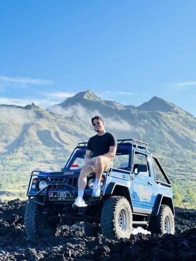 Mount batur jeep sunrise tour