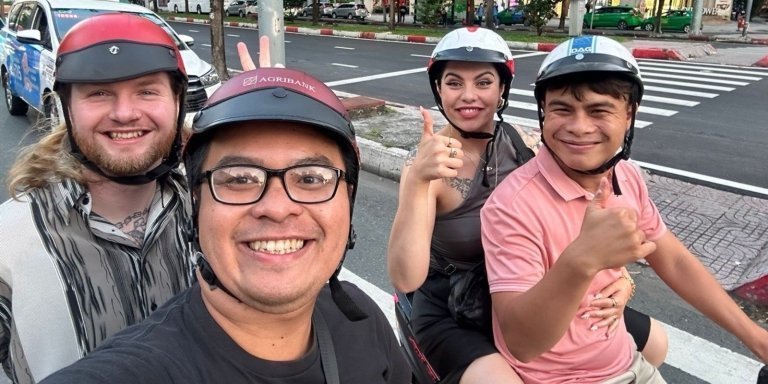 Local Night Food Tour By Scooters – Saigon