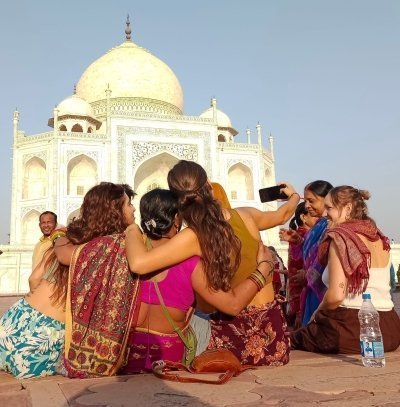 From Delhi-Skip the line Taj Mahal & Agra Fort Same Day Tour