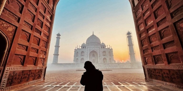 From Delhi-Skip the line Taj Mahal & Agra Fort Same Day Tour