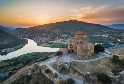 Mtskheta - Jvari Monastery - Gori - Uplistsikhe -Full Day Private Tour