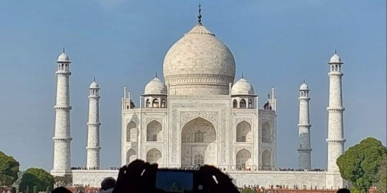 India supar fast train tour same-day Taj Mahal tour