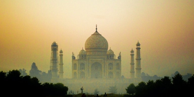 Unparalleled Service in the Heart of Agra  As a leading tour operator