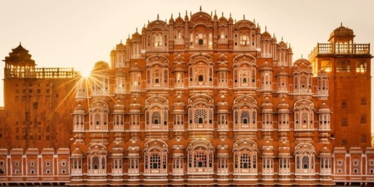 Full day Jaipur sightseeing private tour with guide by car