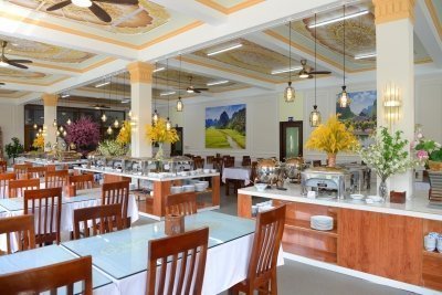 Hoa Lu Temple - Tam Coc Boat Trip - Mua Cave trekking Day Trip