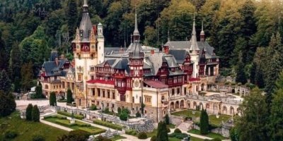 From Brasov: Peles Castle, Bran Castle & Rasnov Fortress Day Tour
