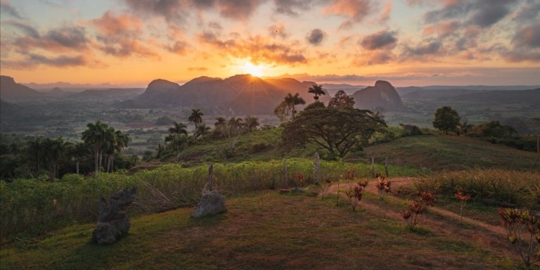 Sunny Vinales Tour - All in one Vinales from Habana