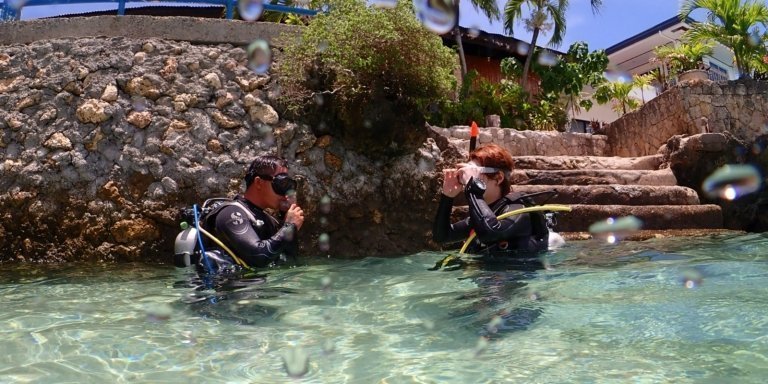 Cebu: Mactan island scuba diving experience Beach entry