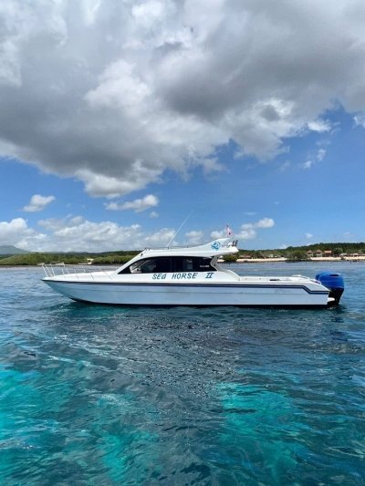 Private Yacht Charter Nusa Penida