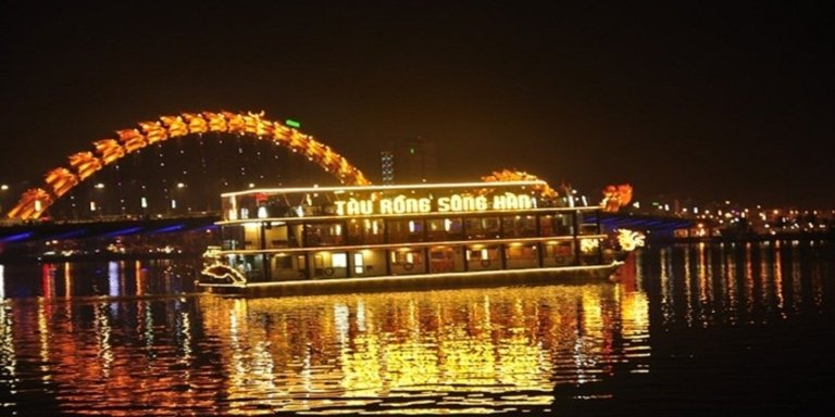Da Nang Night City Tour & Han River Cruise with Females Bikers