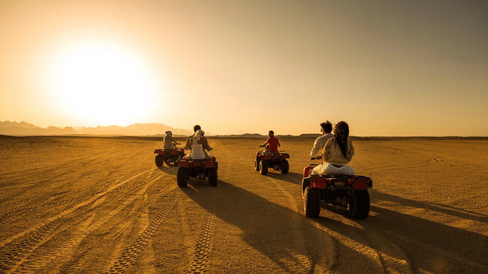 Dubai: Desert Safari, Quad bike and Sand boarding with BBQ Dinner