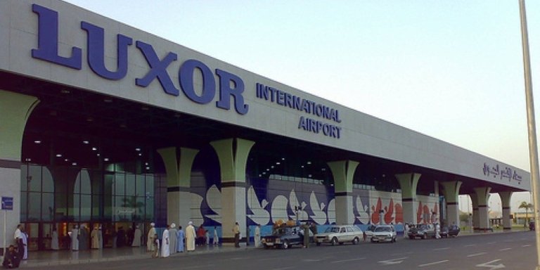 PRIVATE TRANSFER FROM LUXOR AIRPORT TO A HOTEL IN LUXOR