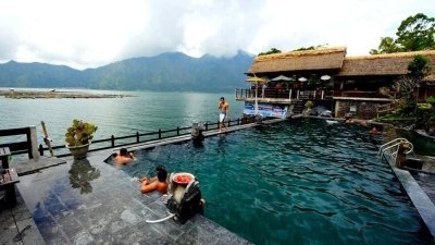 Bali : Batur Sunrise Trekking and Natural Hot Spring