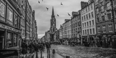 Interactive True Crime Mystery Hunt in Edinburgh