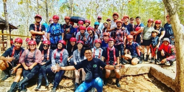 Day Tour Jomblang Cave and Pindul Cave with River Tubing