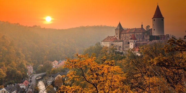 1-day self-guided tour to Křivoklát, incl. private transfers and train