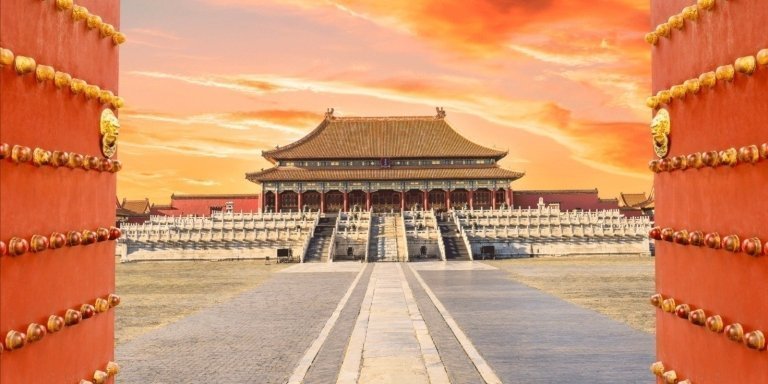 Private Day Tour to Tiananmen Square, Forbidden City & Great Wall