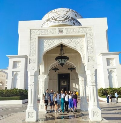 Full Day Sightseeing Tour of Abu Dhabi Highlights