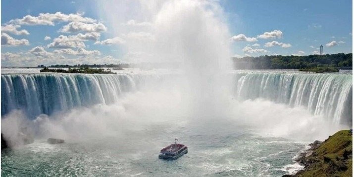 Enchanted Full Day Niagara Falls tour from Greater Toronto Area