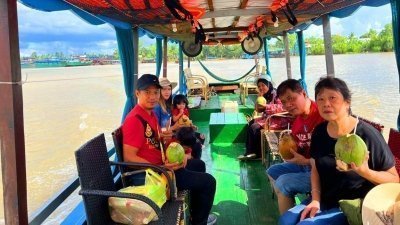 Cu Chi Tunnels & Mekong Delta Full Day