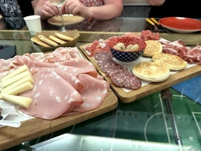 Discovering Bologna's Culinary Treasure with a private  local guide